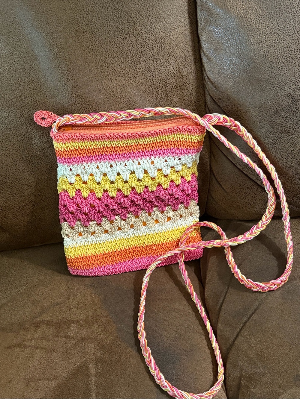 Vintage crochet Y2K Exhibition crossbody purse